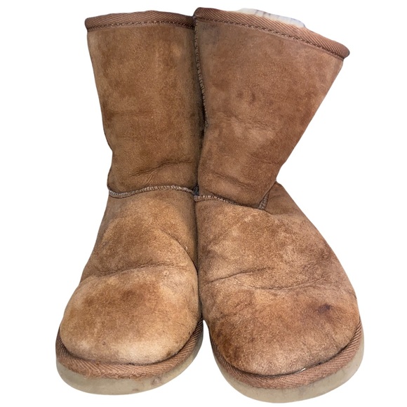 UGG Medium Brown Sheepskin Style F3008I Short Ankle Boots Size 6 - Picture 12 of 13
